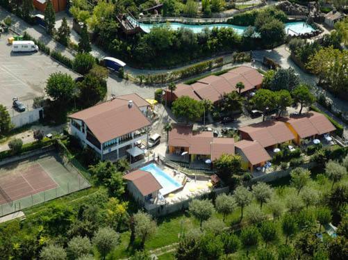 Borgo Blu Poggio Aparthotel Lazise Ngoại thất bức ảnh