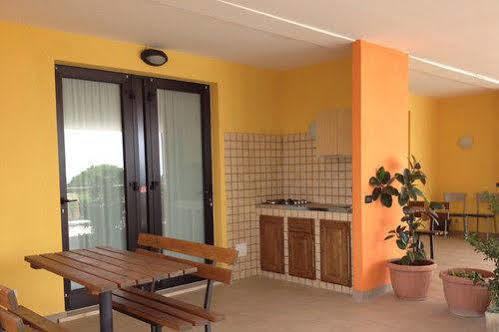 Borgo Blu Poggio Aparthotel Lazise Ngoại thất bức ảnh