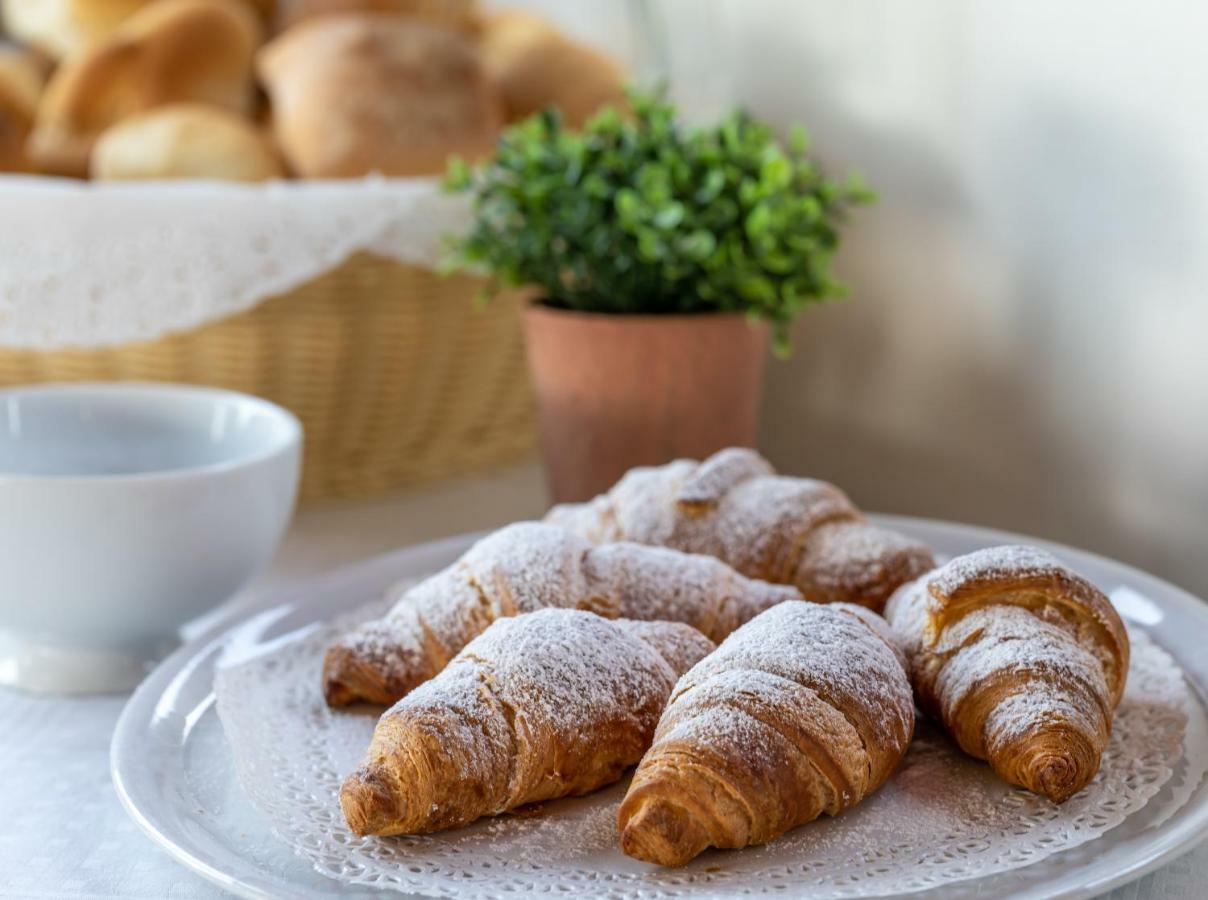 Borgo Blu Poggio Aparthotel Lazise Ngoại thất bức ảnh